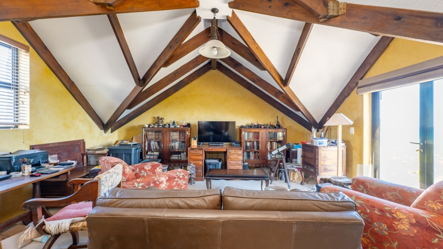 5 Bedroom Property for Sale in Agulhas Western Cape